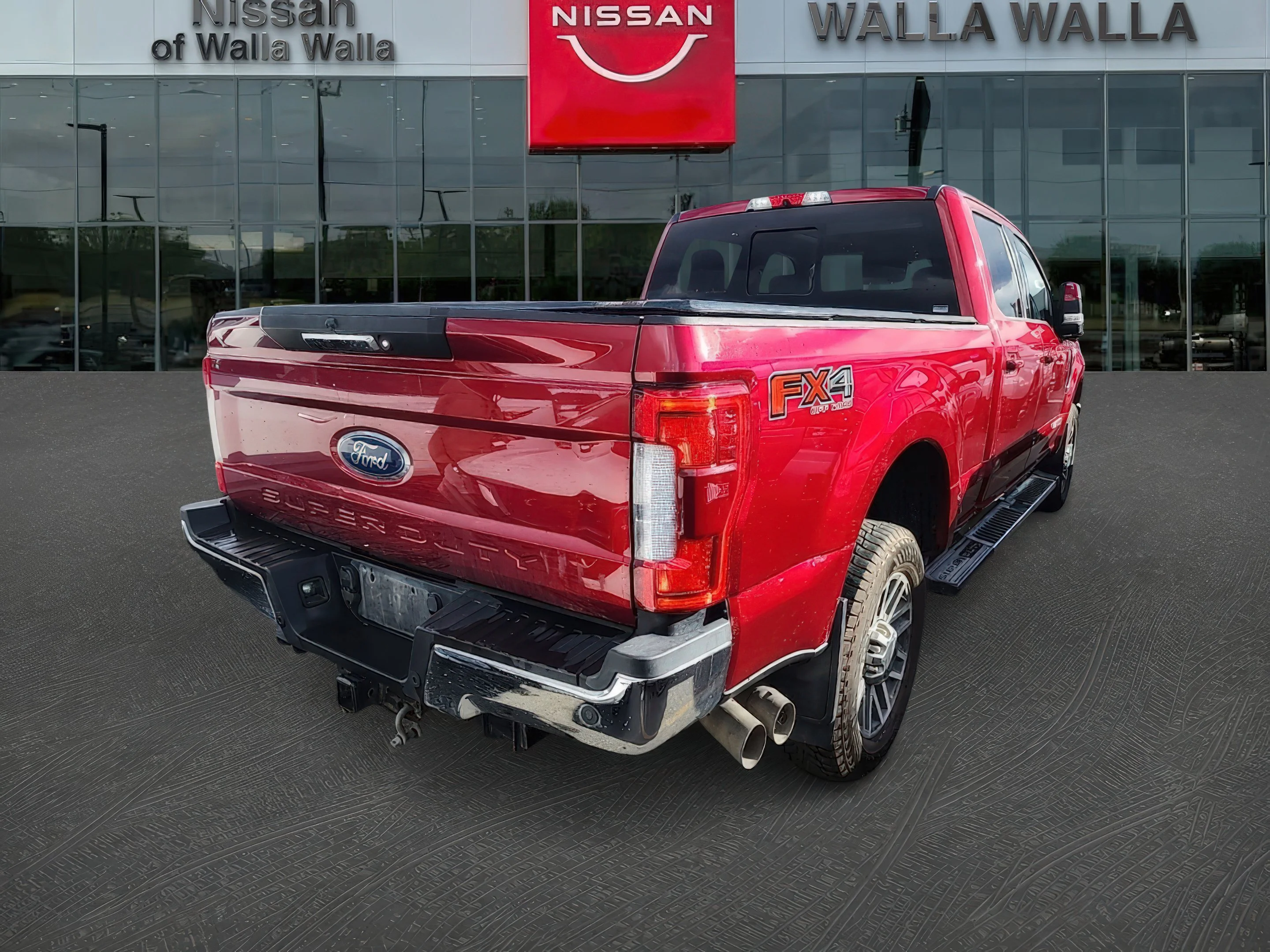 Used 2019 Ruby Red Tinted Clearcoat Ford LARIAT  FX4 image 4