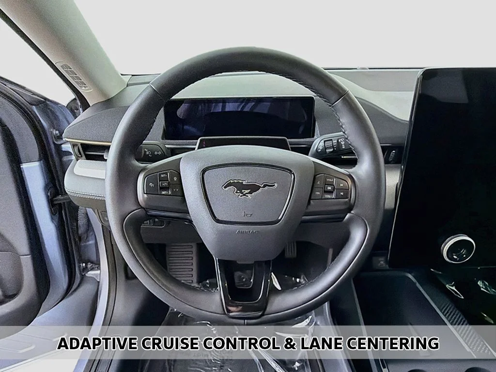 Used 2022 Ice Blue Ford Select image 4