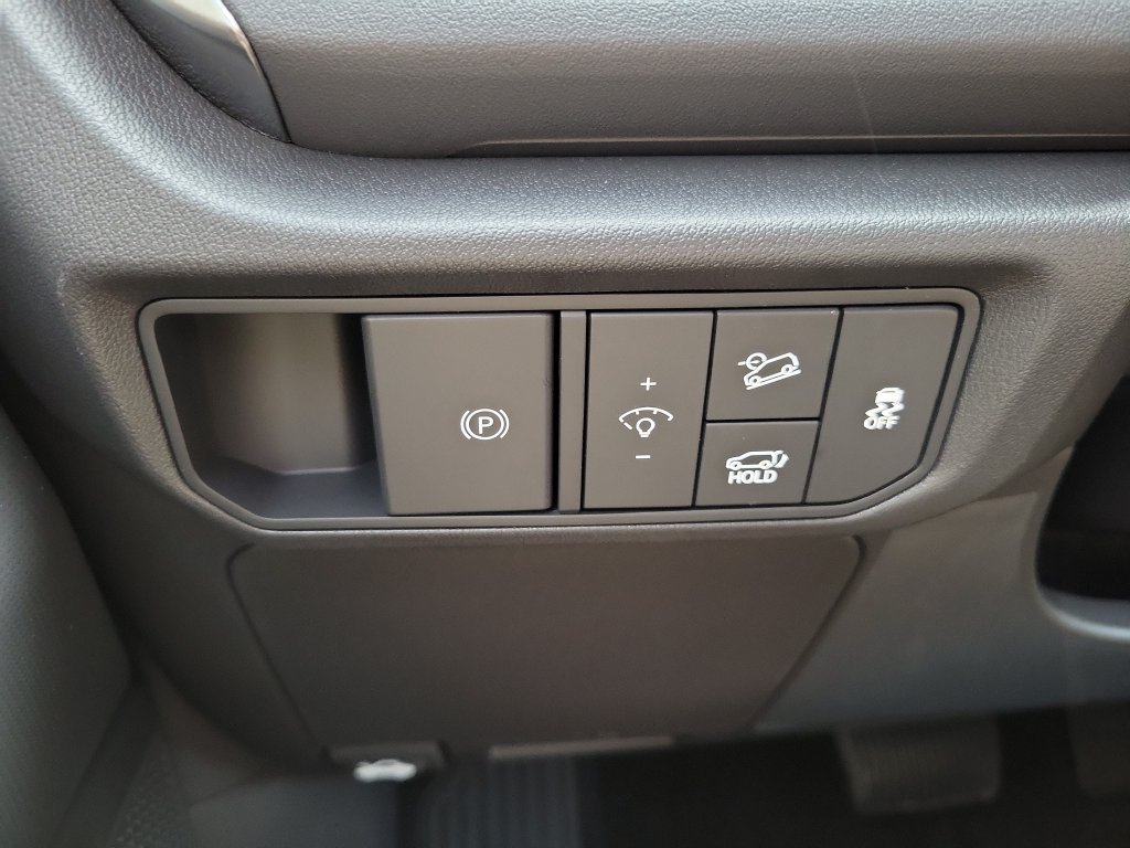 New 2027 Pale Gray Kia X-Line SX image 26