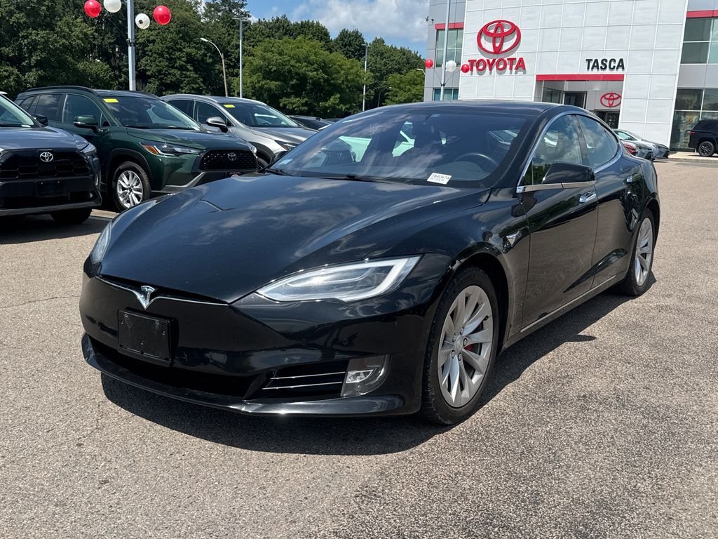 Used 2019  Tesla P100D image 3