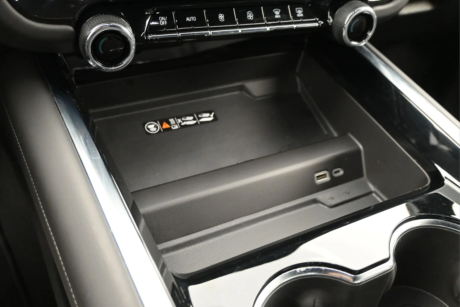 Used 2025 Gray Chevrolet LT image 19
