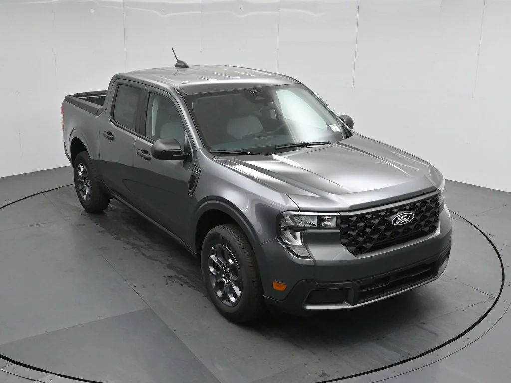 New 2026 Carbonized Gray Metallic Ford XLT image 34