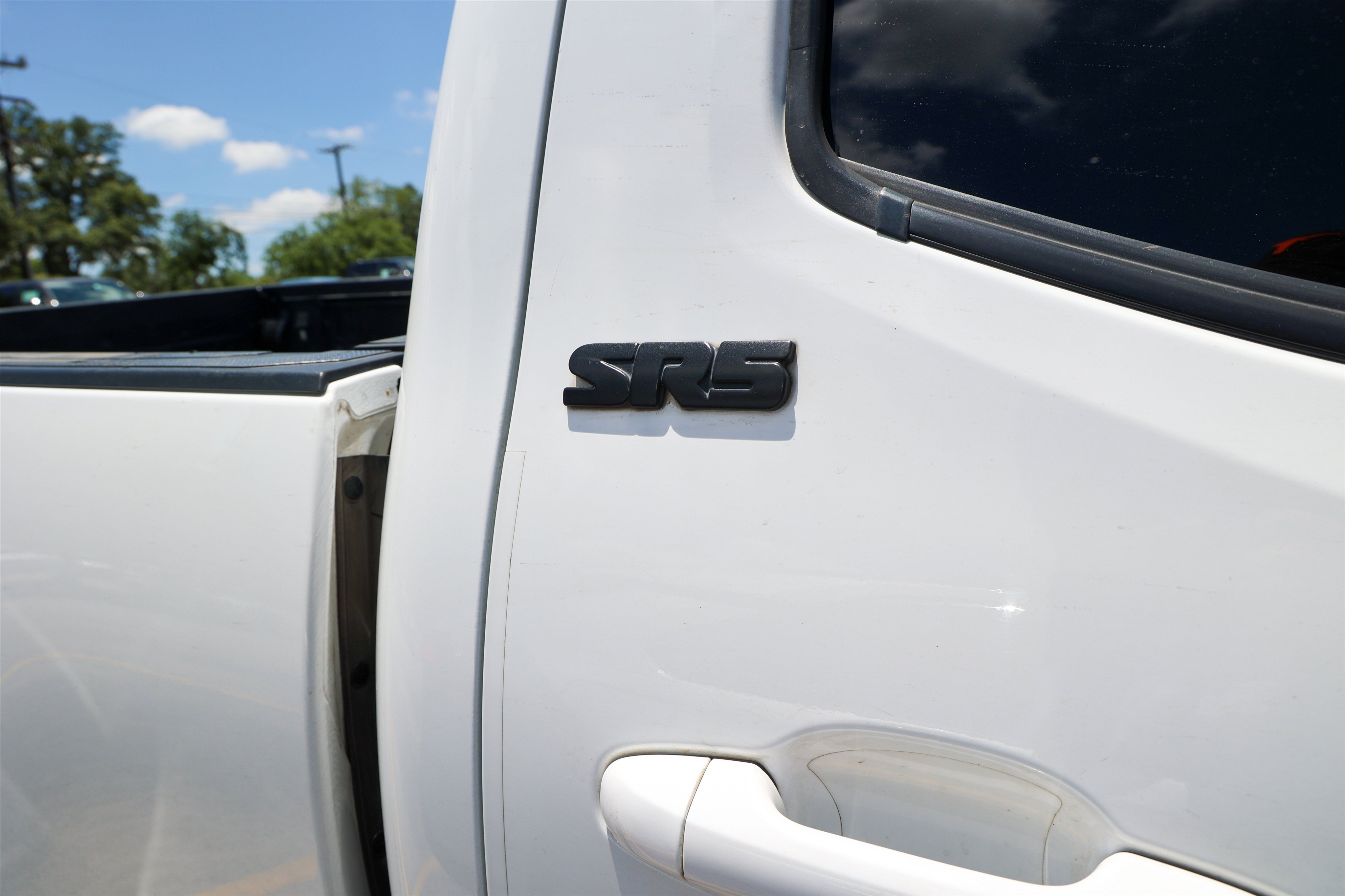 Used 2023 ICE CAP Toyota SR5 image 14
