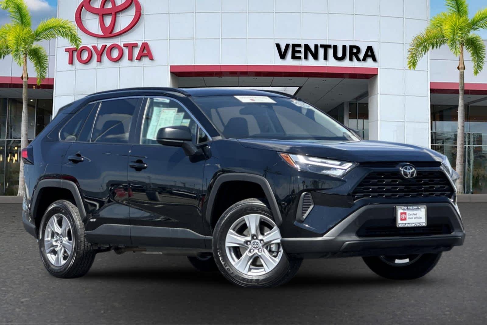 2025 Toyota RAV4 LE - Photo 2