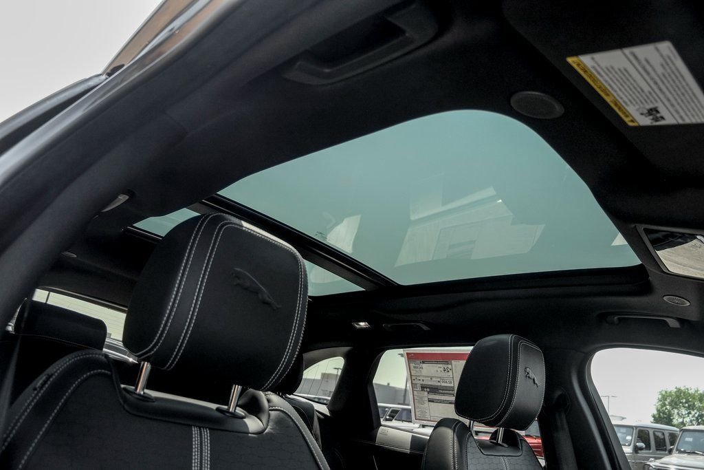 2026 Jaguar F-Pace R-Dynamic S - Photo 22