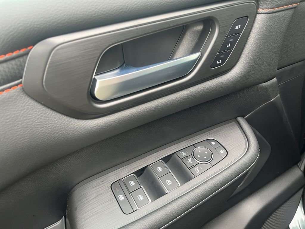 2026 Nissan Armada PRO-4X - Photo 9