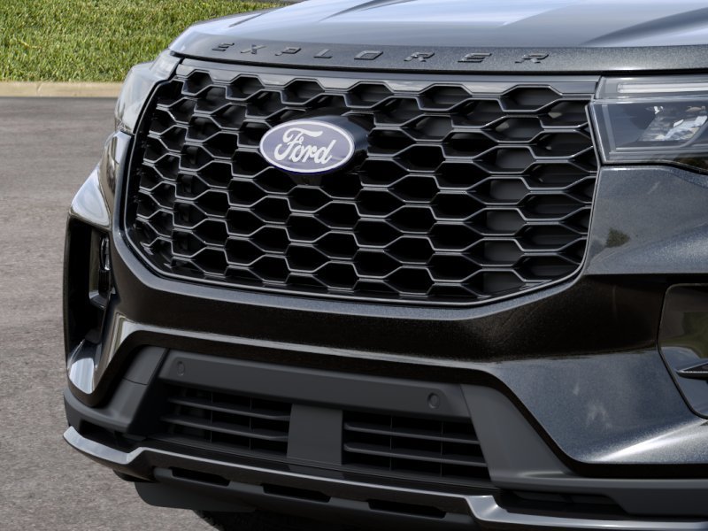 New 2027 Agate Black Metallic Ford ST-Line image 17