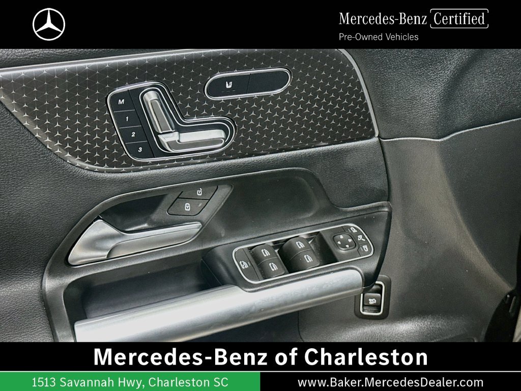 Used 2025 Black Mercedes-Benz GLA 250 image 18