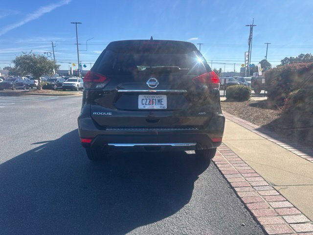 Used 2017 Black Nissan S image 8
