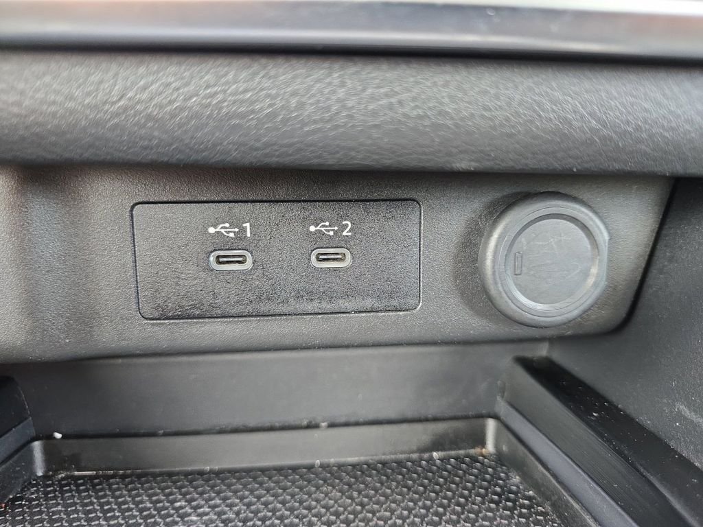 Used 2025 Gray Nissan SV image 6