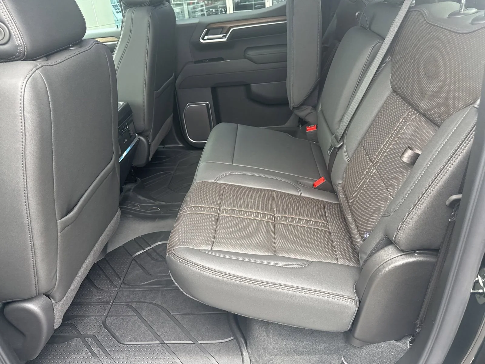 2026 Chevrolet Silverado 1500 High Country - Photo 22