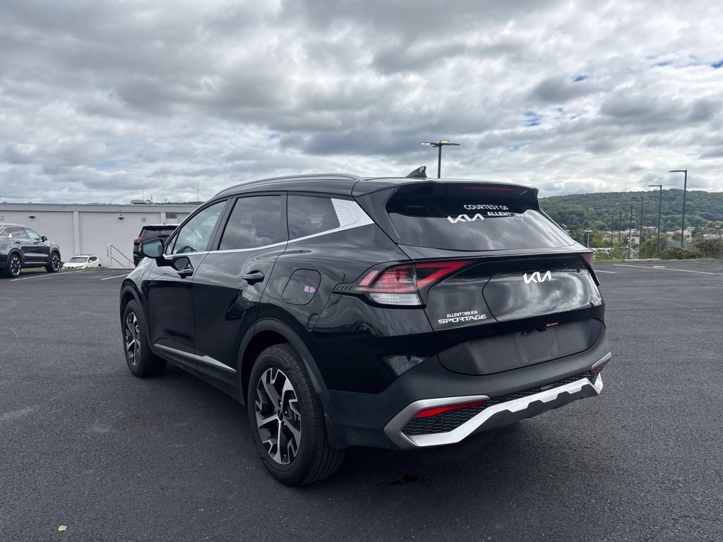 Used 2025 Black Kia EX image 5