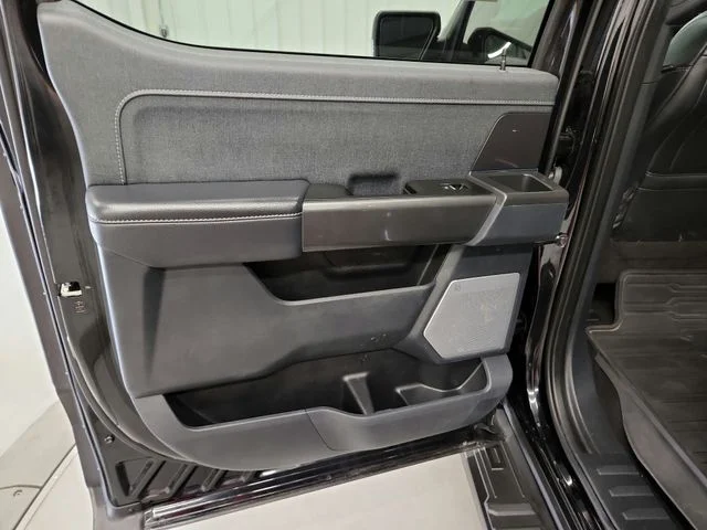 Used 2023 Black Ford Lariat image 29