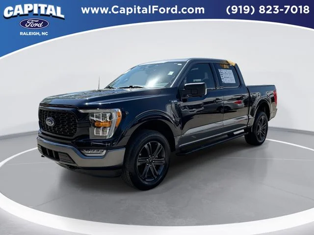 Used 2023  Ford XLT image 1
