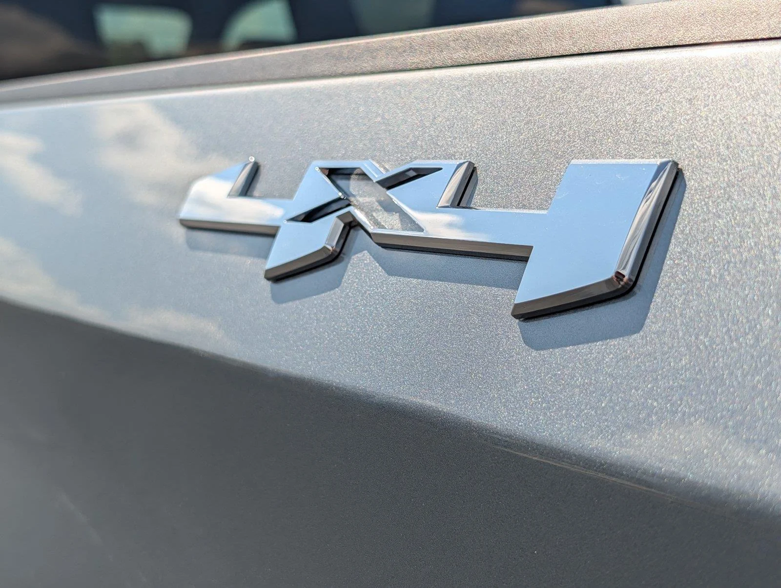New 2026 Sterling Metallic GMC Elevation image 37