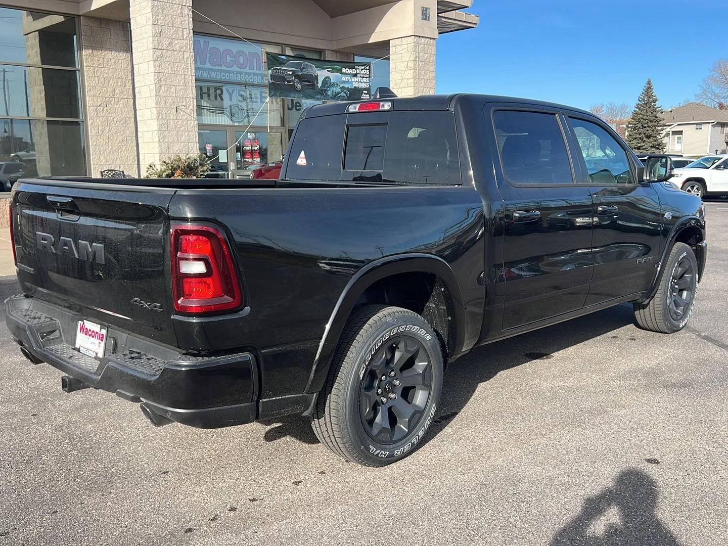 New 2026 Diamond Black Crystal Pearl-Coat Exterior Paint RAM Big Horn image 8