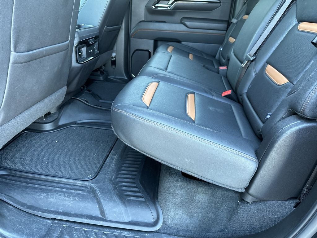 Used 2024 Black GMC AT4 image 31