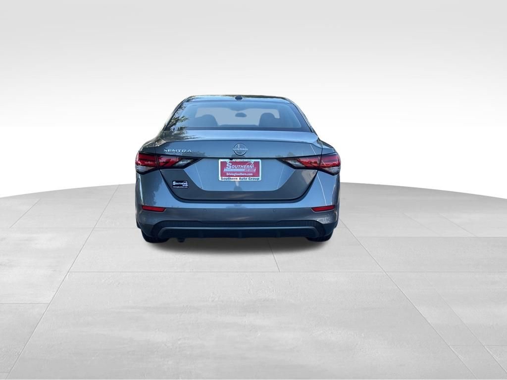 2025 Nissan Sentra SV photo 3