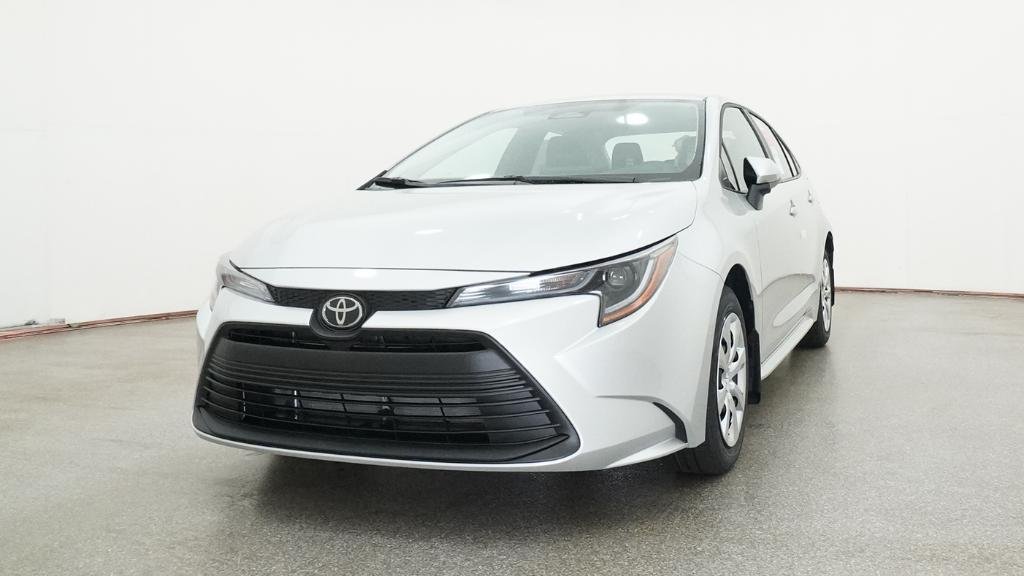 New 2026 Classic Silver Metallic Toyota LE image 5