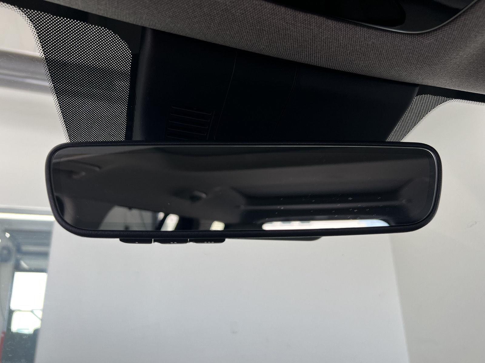 Used 2024 Rockwood Green Hyundai Limited image 21