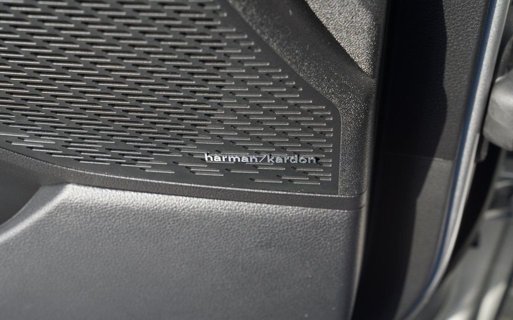 Certified Used 2025 Typhoon Silver Hyundai Limited image 10