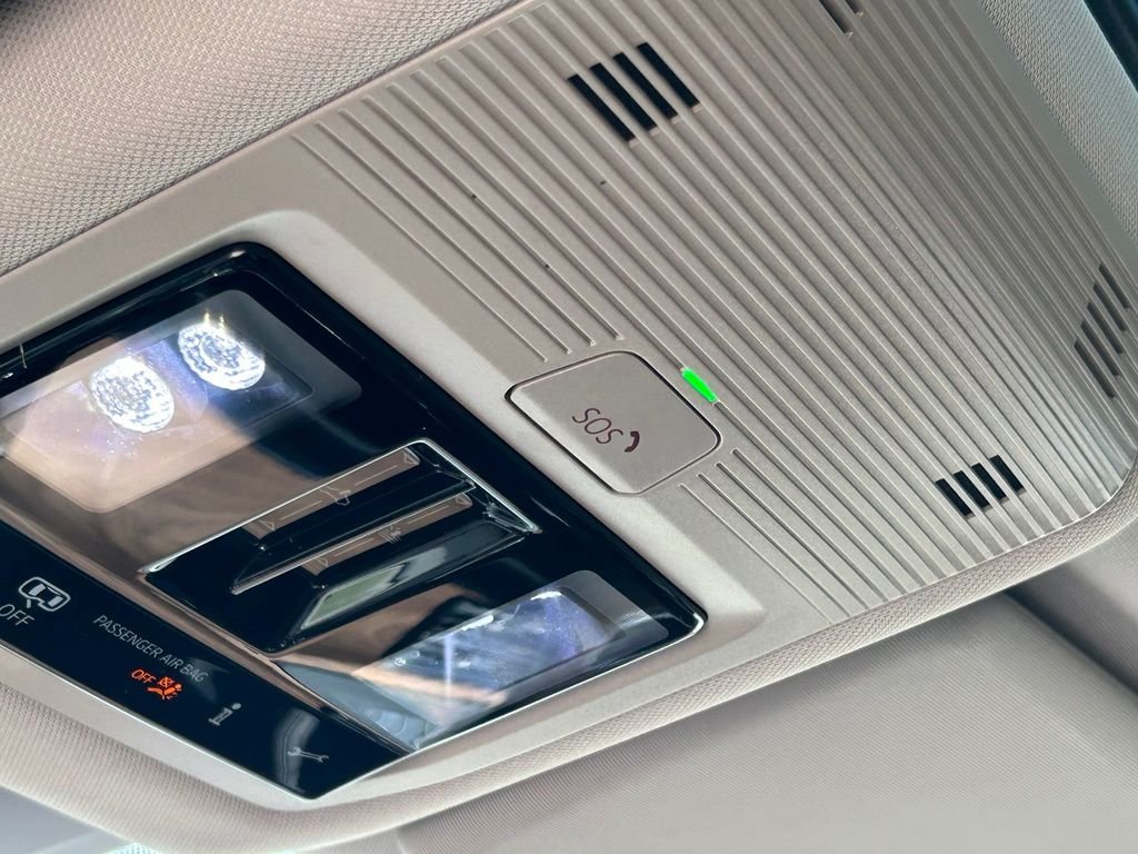 New 2026 Black Volkswagen SE w/Technology image 28