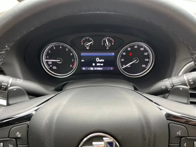 Used 2022 White Frost Tricoat Buick Essence image 29