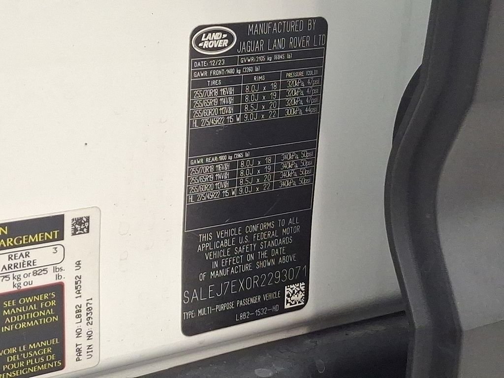 Certified Used 2024 Fuji White Land Rover S image 28