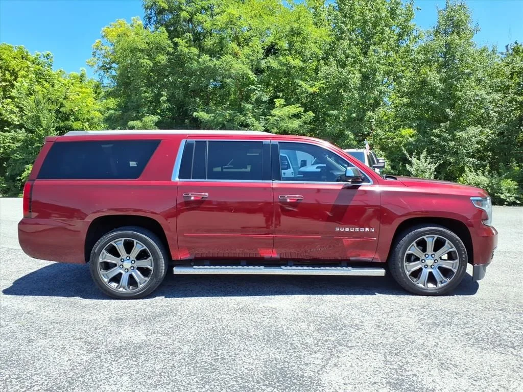 Used 2017 Red Chevrolet Premier image 8