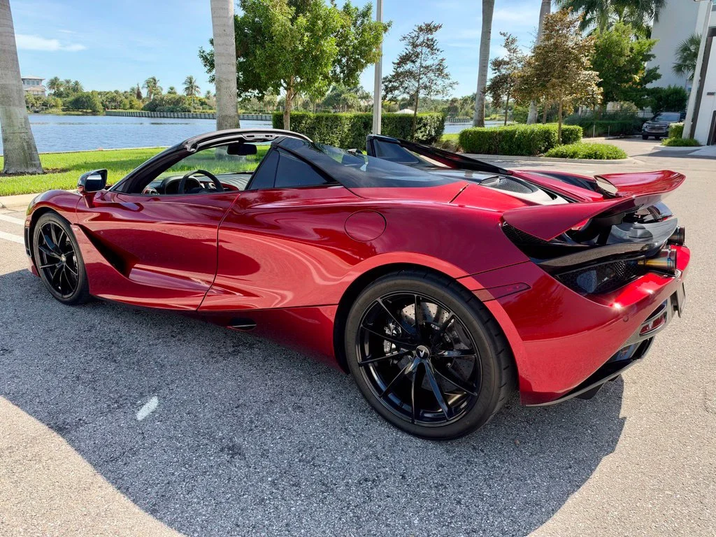 Used 2020 MSO Volcano Red McLaren  image 10