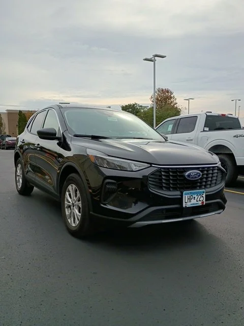 Used 2023 Black Ford Active image 1