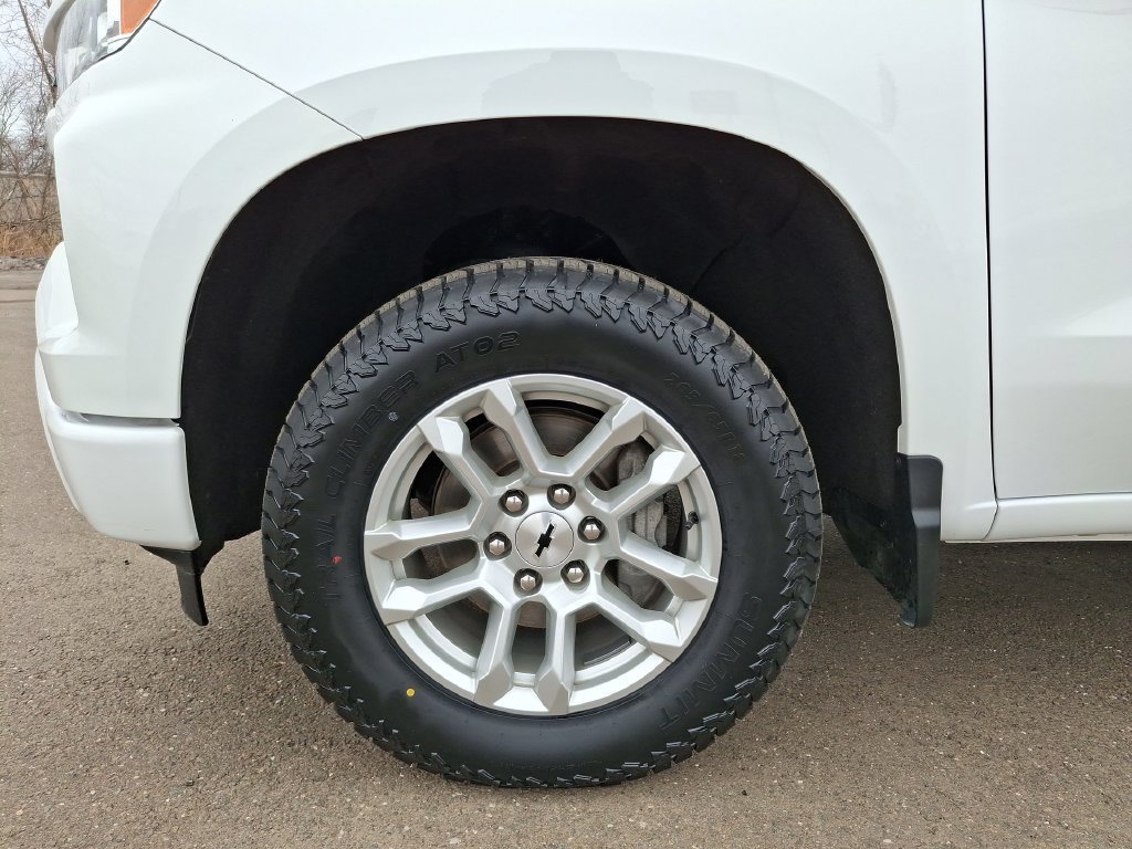 2023 Chevrolet Silverado 1500 RST - Photo 18