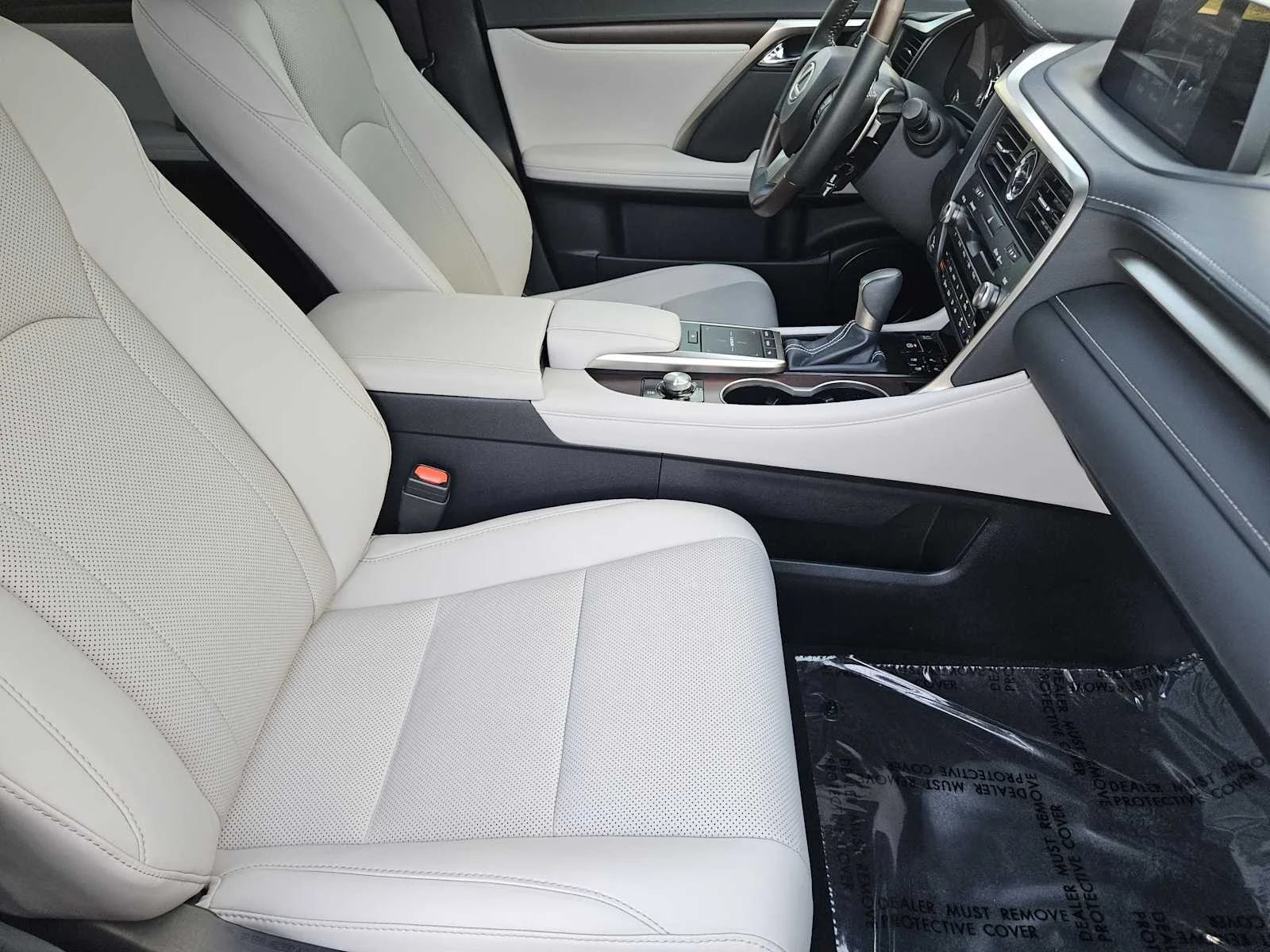 Certified Used 2022 EMINENT WHITE PEARL Lexus  image 9