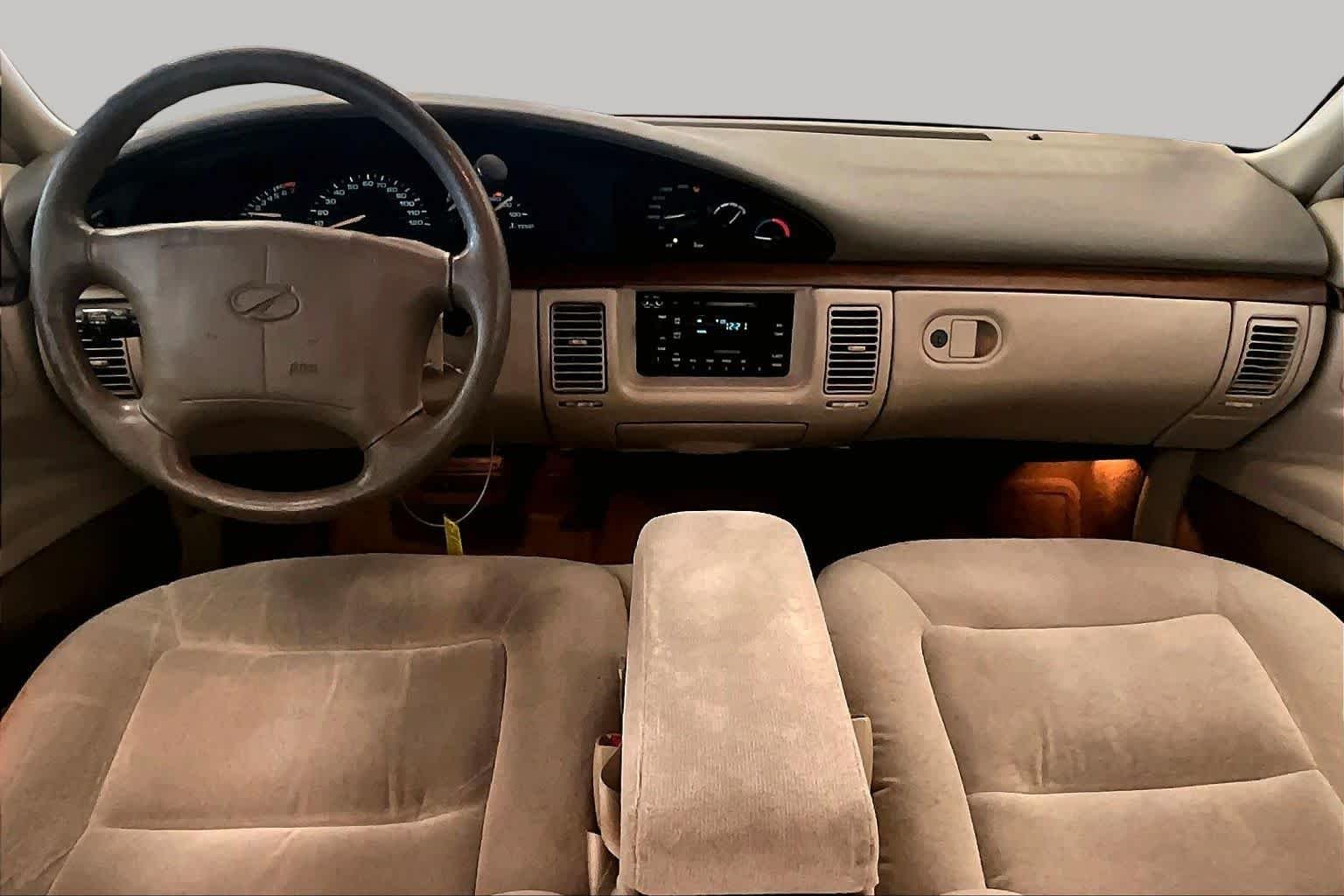 Used 1999 Champagne Oldsmobile  image 14
