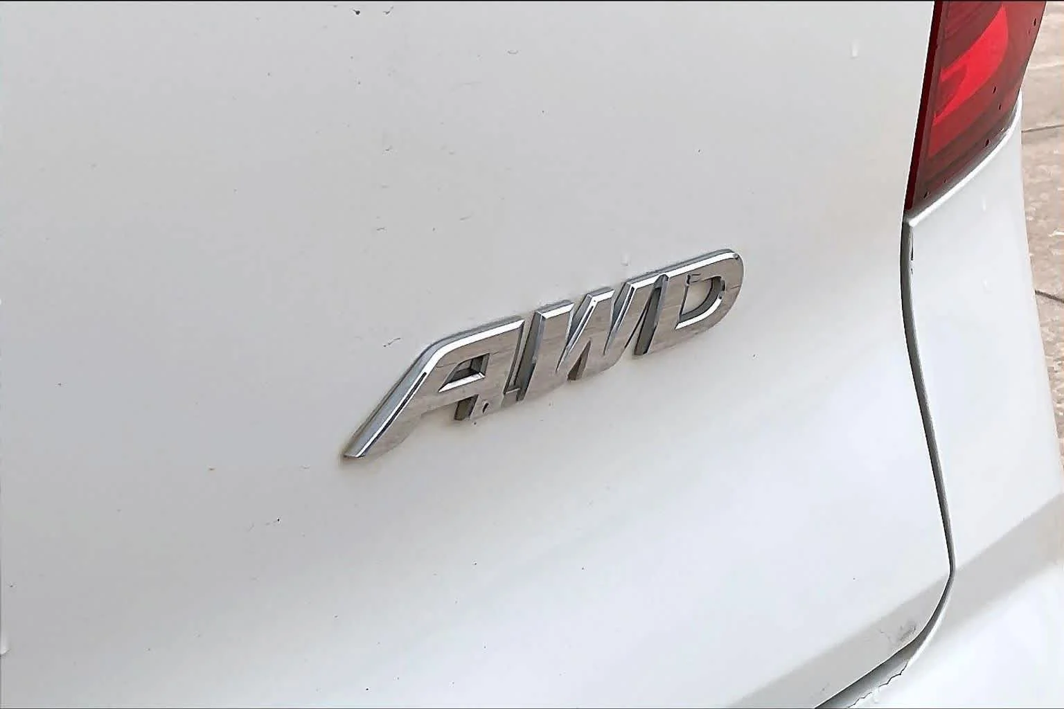 Used 2016 White Diamond Pearl Honda EX-L image 10