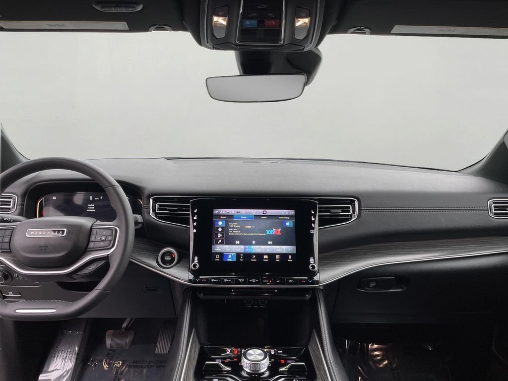 2023 Jeep Wagoneer Series III - Photo 18