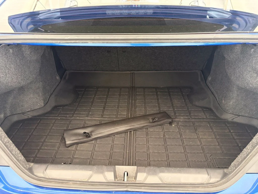 Used 2022 Blue Subaru Base image 36