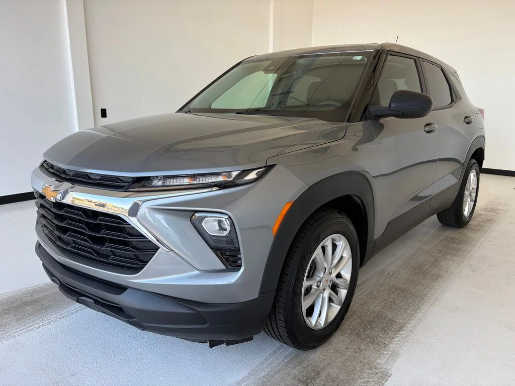 Used 2025 Gray Chevrolet LS image 14