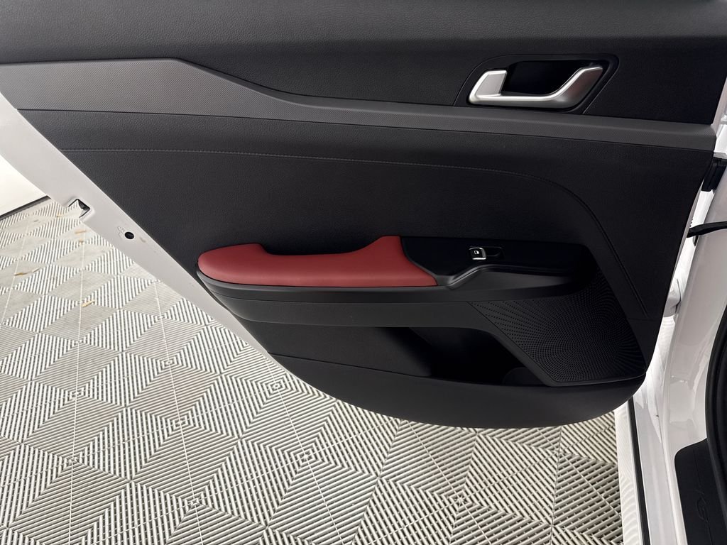 2023 Kia K5 GT-Line - Photo 12