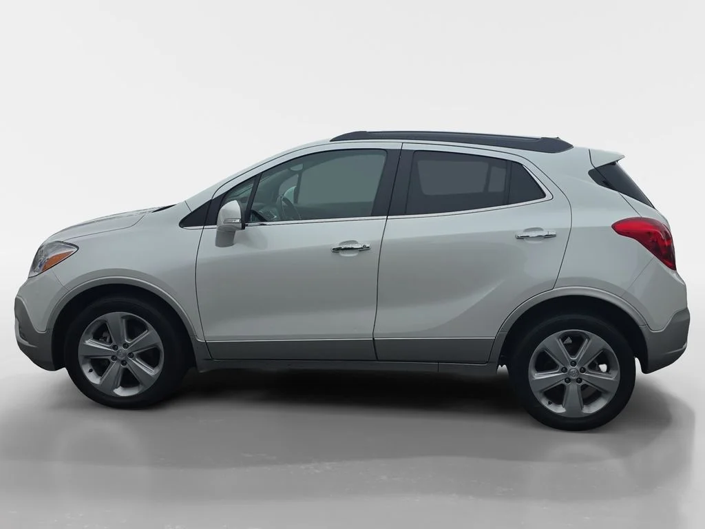 Used 2015 White Pearl Tricoat Buick Base image 5