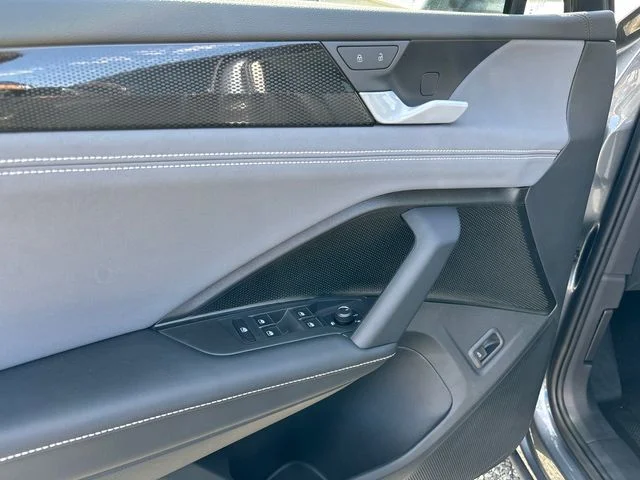 New 2026 Platinum Gray Metallic Volkswagen 2.0T SE image 9