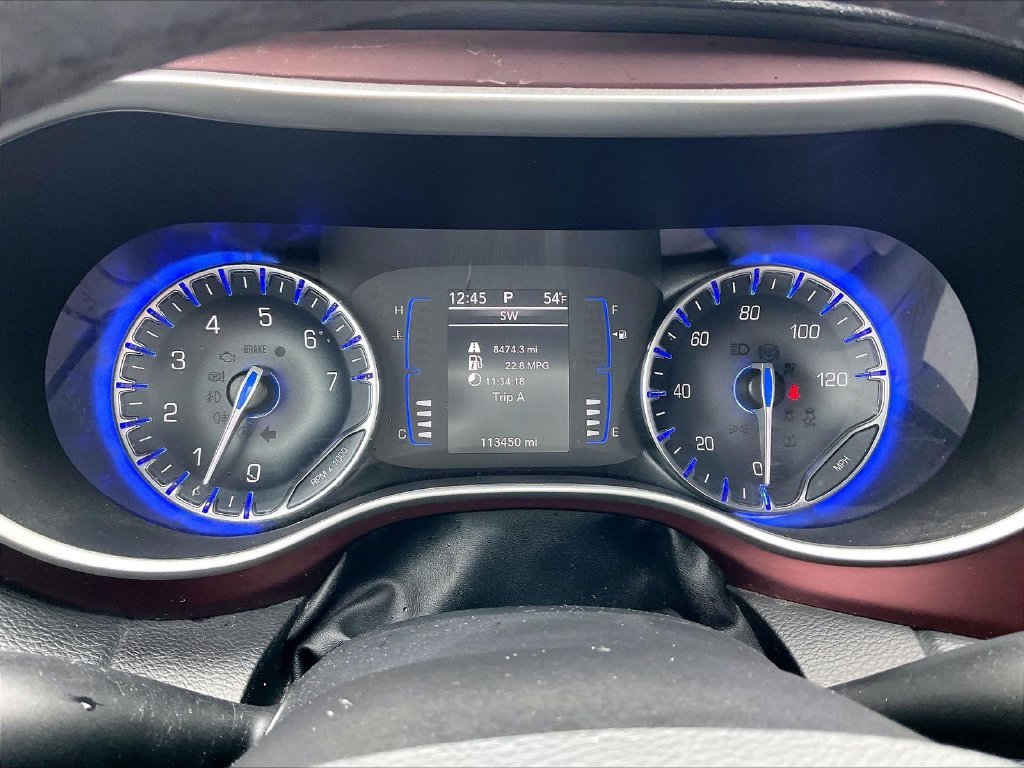 Used 2020 Bright White Clearcoat Chrysler Touring L image 24