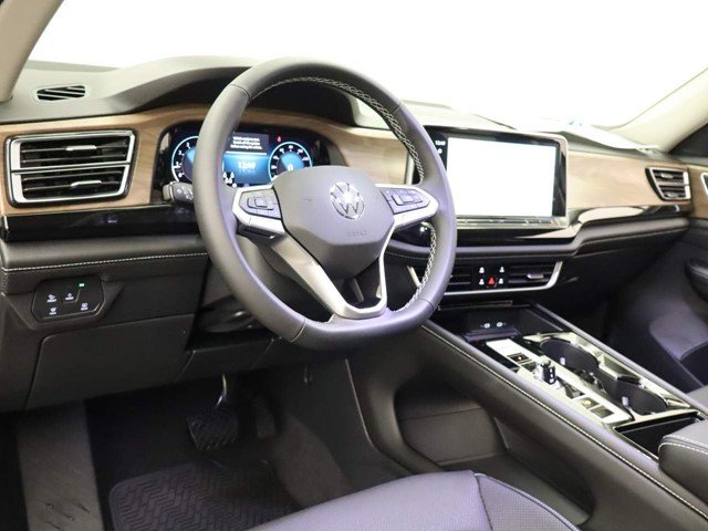 2026 Volkswagen Atlas SE w/Tech - Photo 13