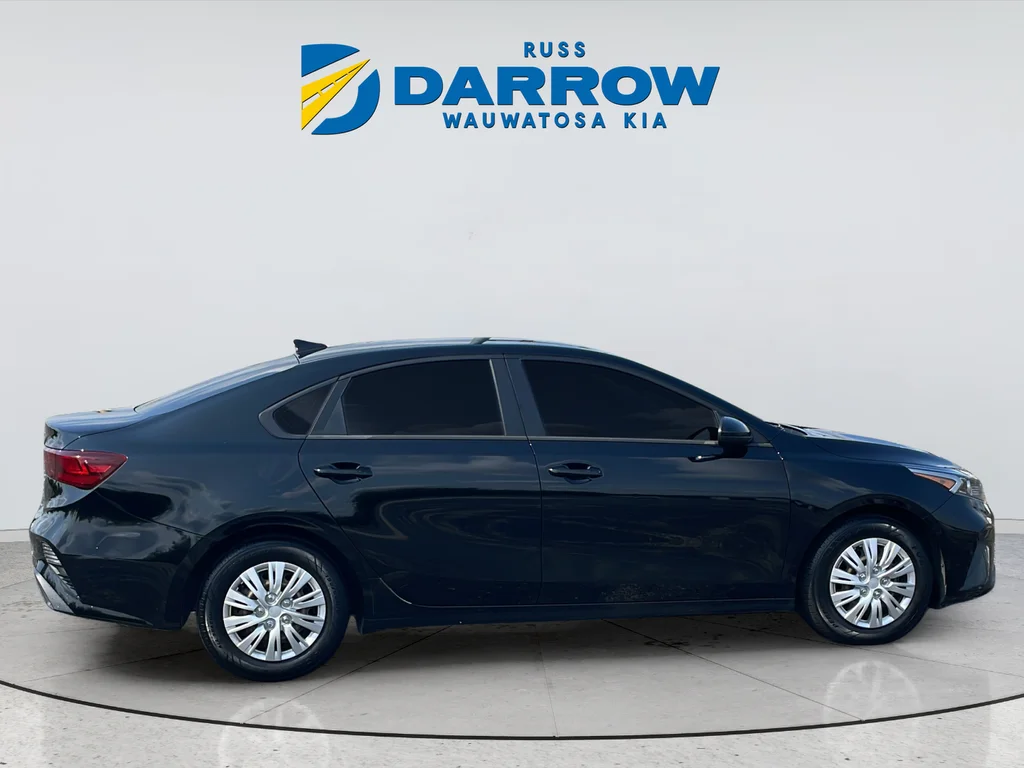 Used 2023 Black Kia LX image 6