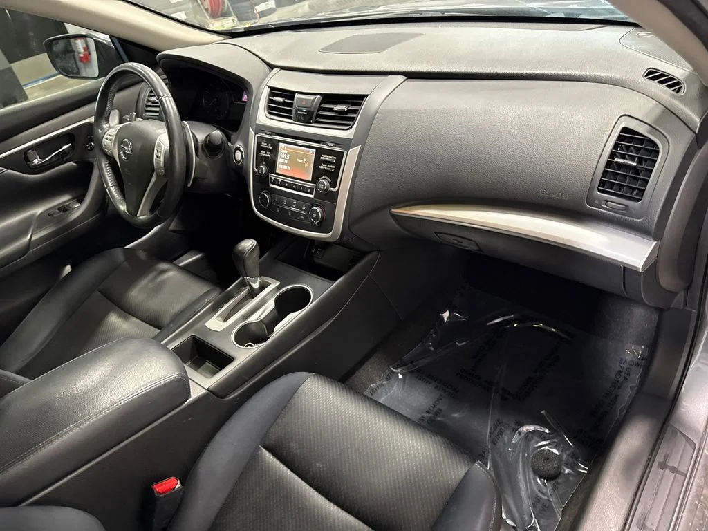 Used 2016 Gray Nissan 2.5 SR image 15