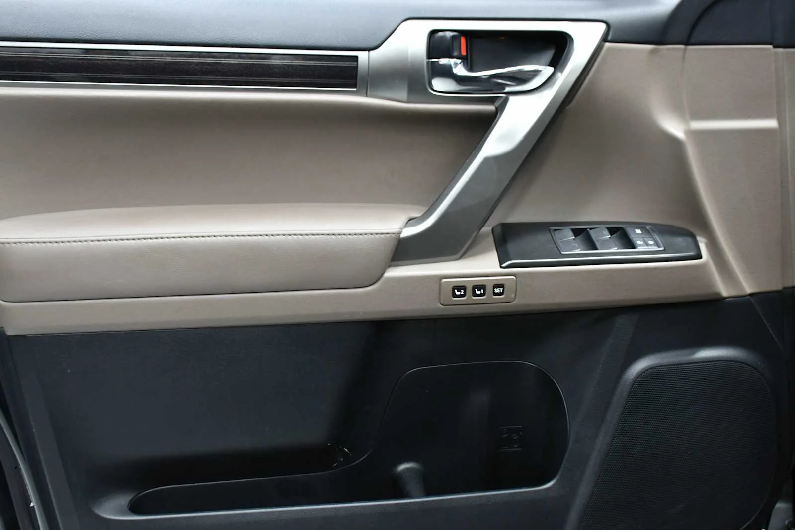 Certified Used 2023 CAVIAR Lexus Luxury image 14