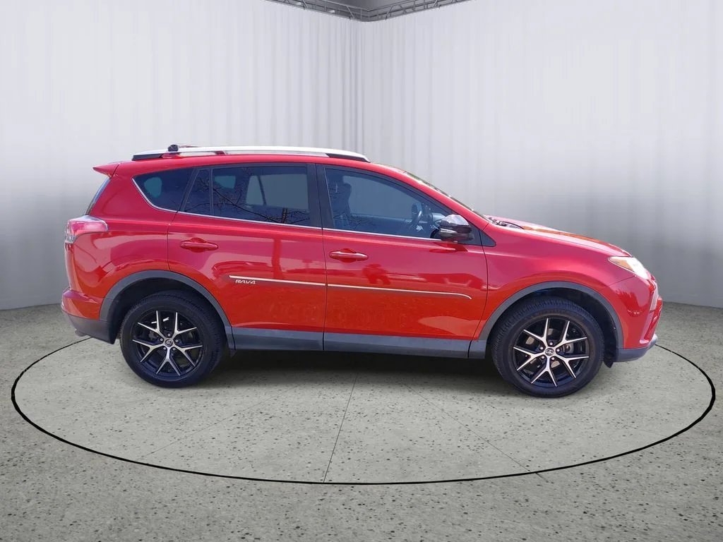 Used 2016 Red Toyota SE image 2