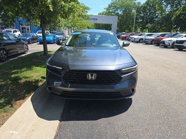 Used 2023 Gray Honda EX image 13