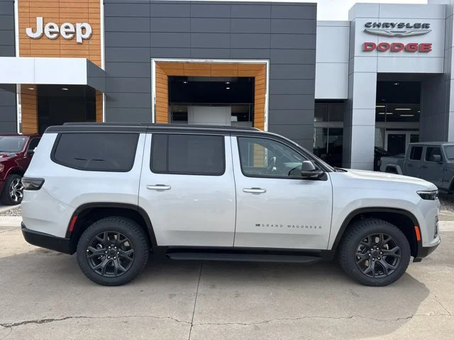 New 2026 Silver Jeep Upland image 28
