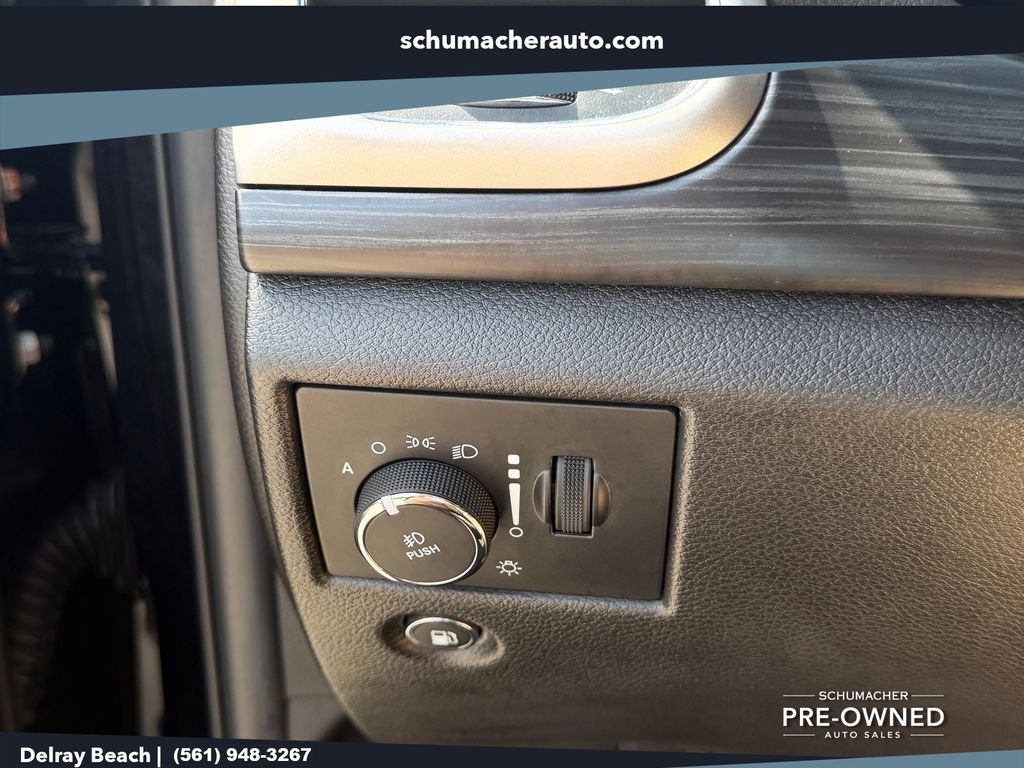 Used 2021 Black Jeep Laredo X image 23